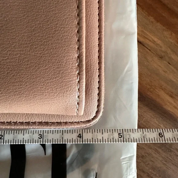 Selena The Label crossbody bag pink phone pocket money/change credit card pocket - Picture 8 of 16